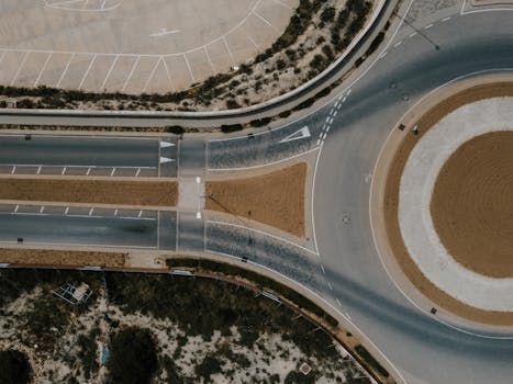 Jak zvládnout jízdu v ruchu při autoškolní zkoušce: Tipy a triky